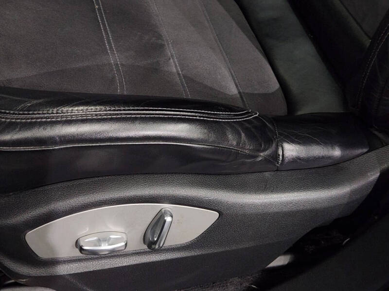 2013 Porsche Cayenne GTS