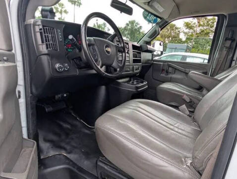 2021 Chevrolet Express 2500