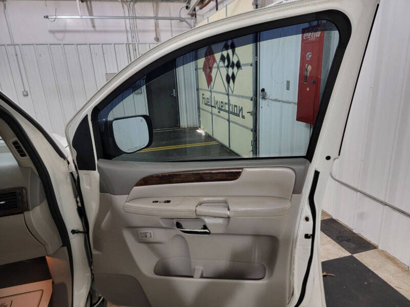 2010 Nissan Armada Titanium