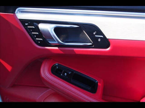 2018 Porsche Macan S