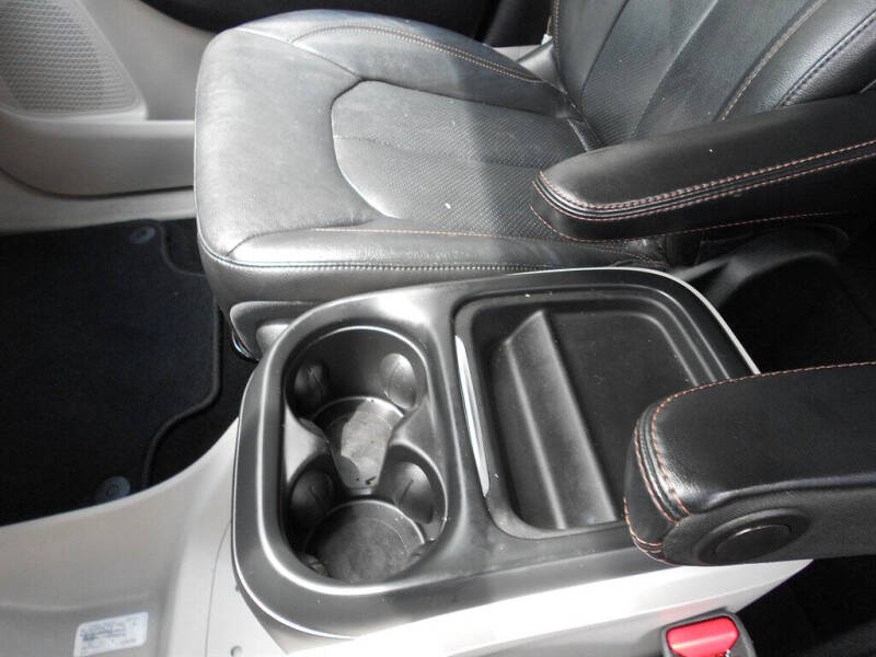 2020 Chrysler Pacifica Touring L