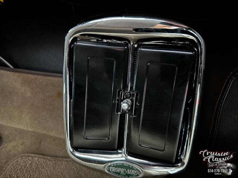 1932 Packard 902 Straight Eight Coupe