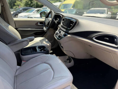 2021 Chrysler Voyager LXi