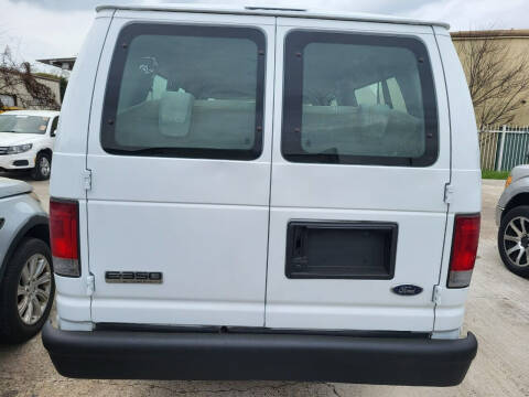 2011 Ford E-Series E-350 SD XL