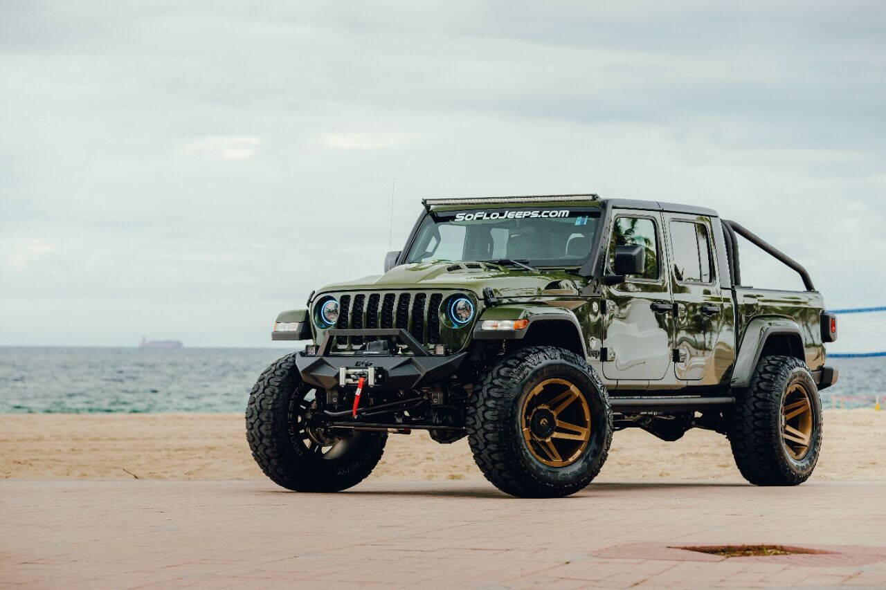 2023 JEEP Gladiator Pickup - $65,999