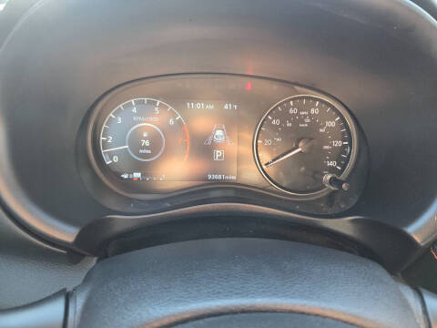 2021 Nissan Kicks SR