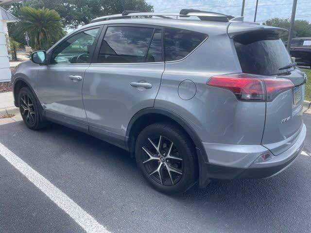 2017 Toyota RAV4 SE