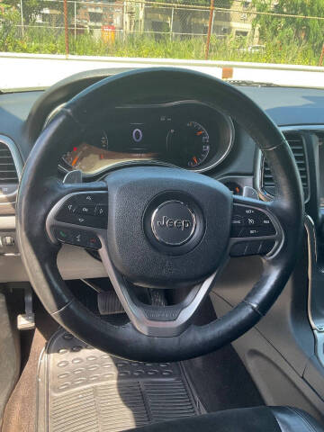 2017 Jeep Grand Cherokee Laredo