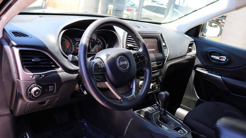 2019 Jeep Cherokee Latitude