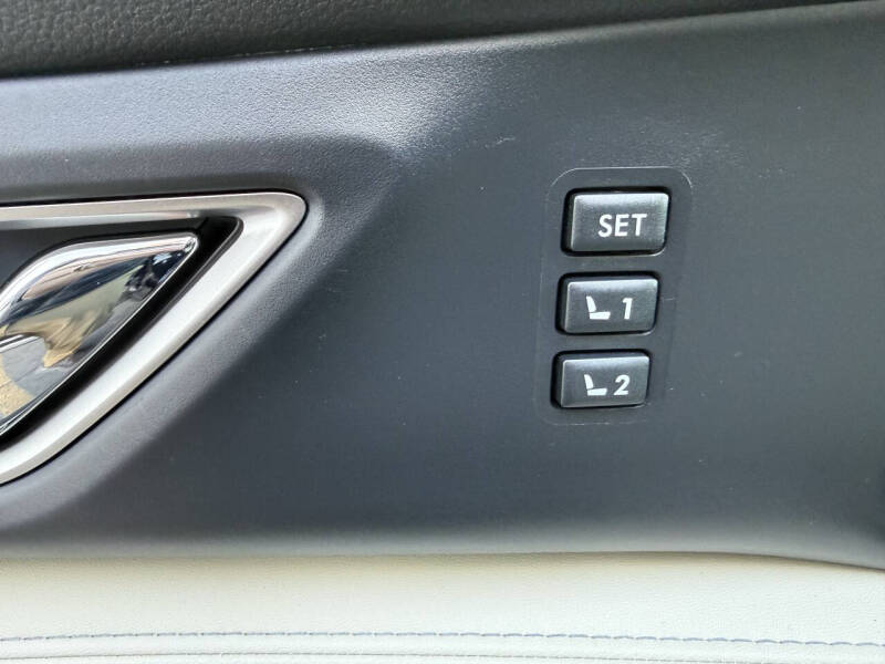 2020 Subaru Ascent Limited 8-Passenger