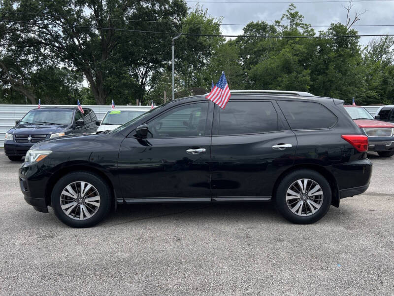 2017 Nissan Pathfinder S