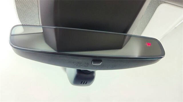 2022 Audi e-tron quattro Premium