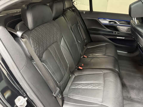 2018 BMW 7 Series 750i
