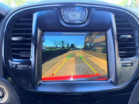 2017 Chrysler 300