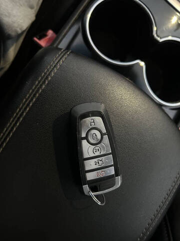 2017 Ford Edge Titanium