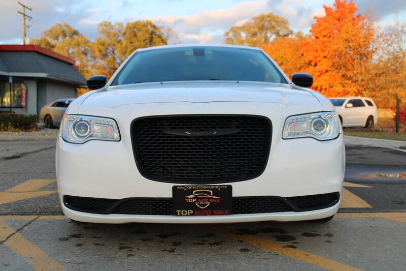 2017 Chrysler 300 Limited