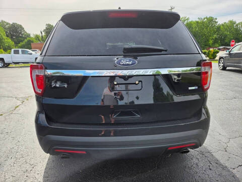 2017 Ford Explorer