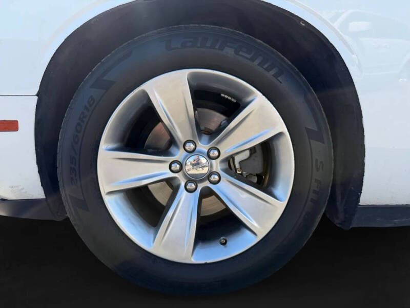2015 Dodge Challenger SXT