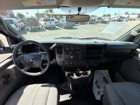2017 GMC Savana 2500