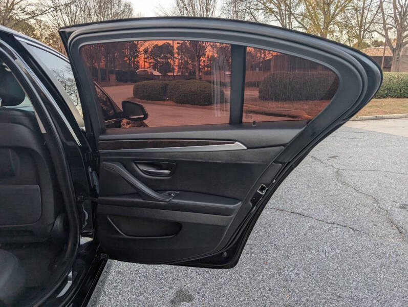 2015 BMW 5 Series 528i