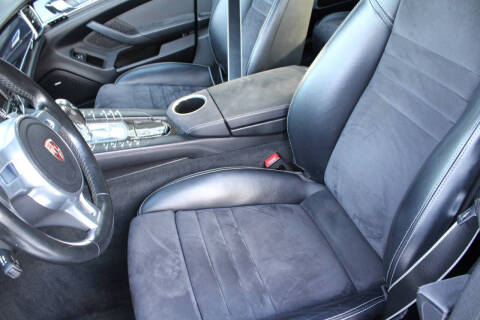 2015 Porsche Panamera GTS