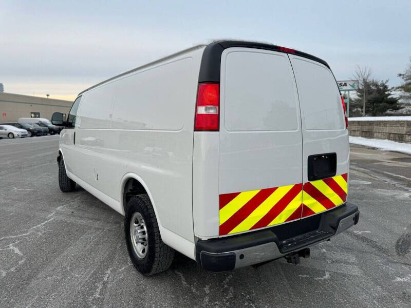 2019 Chevrolet Express 2500