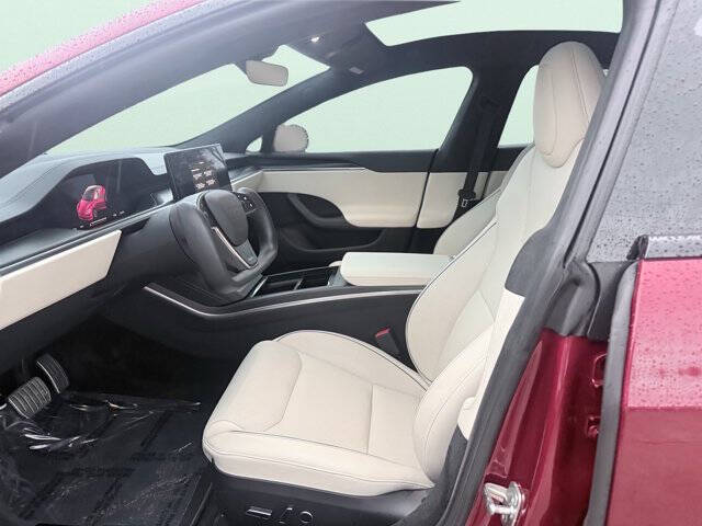 2023 Tesla Model S Plaid