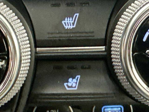 2023 Genesis G70