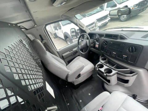 2010 Ford E-Series E-250