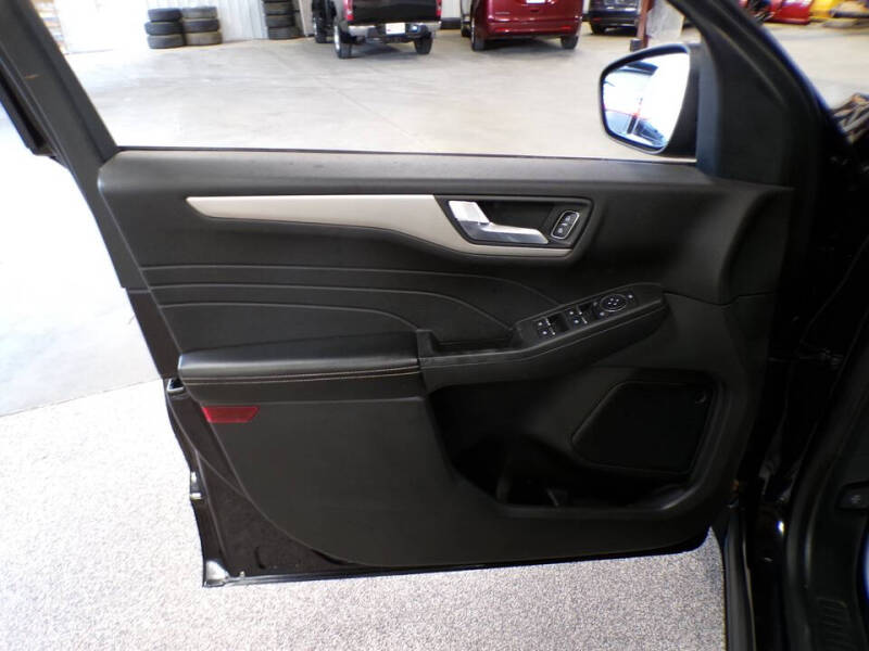 2021 Ford Escape Hybrid SE