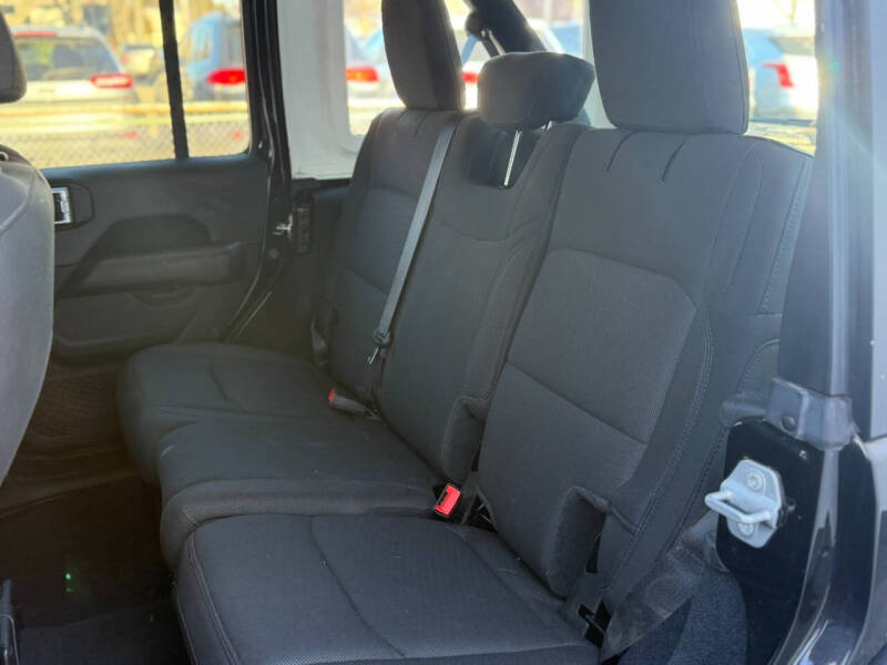 2022 Jeep Wrangler Unlimited Sport