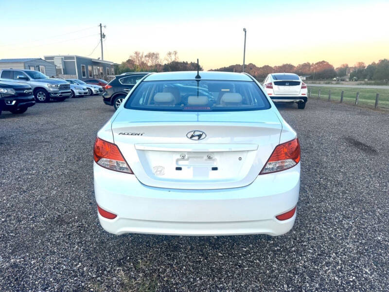 2013 Hyundai Accent GLS