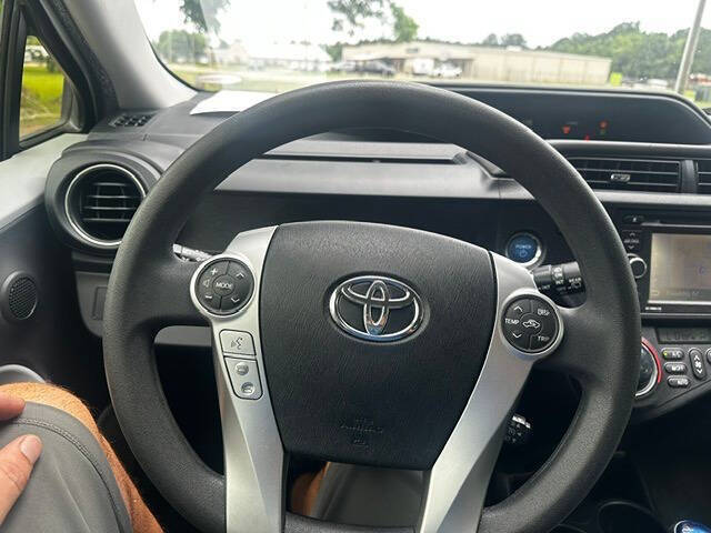 2013 Toyota Prius c Two