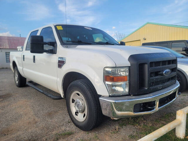 2008 Ford F-250 Super Duty XL's photo