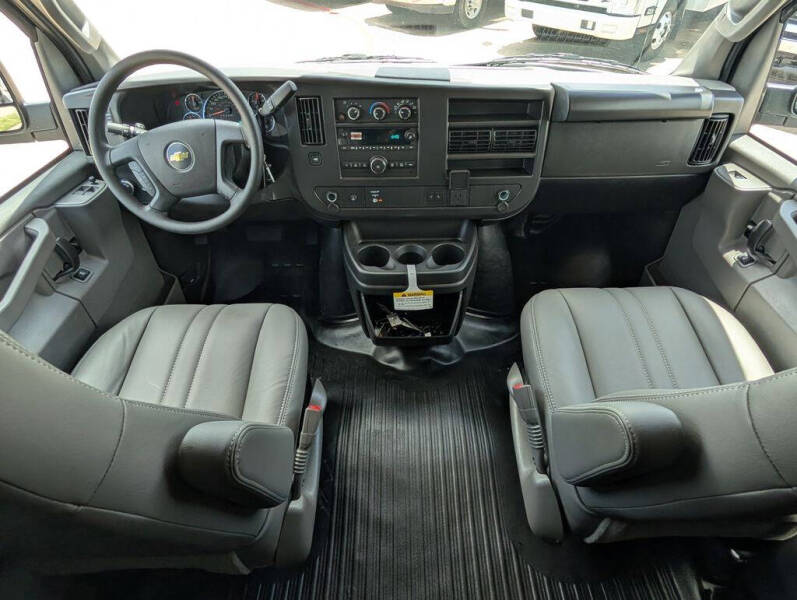 2026 Chevrolet Express 2500