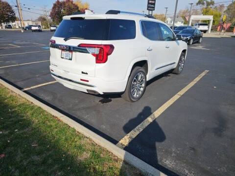 2023 GMC Acadia Denali