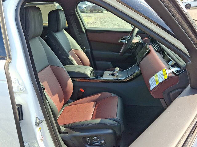 2026 Land Rover Range Rover Velar P400 Autobiography