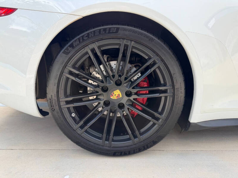 2015 Porsche 911 Carrera 4S