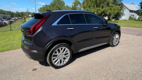 2022 Cadillac XT4 Premium Luxury