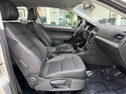 2015 Volkswagen Golf