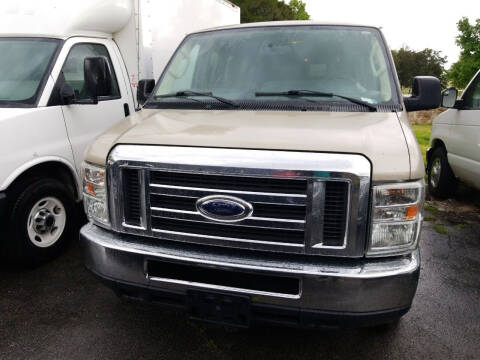 2012 Ford E-Series Wagon for sale at Honor Auto Sales in Madison TN