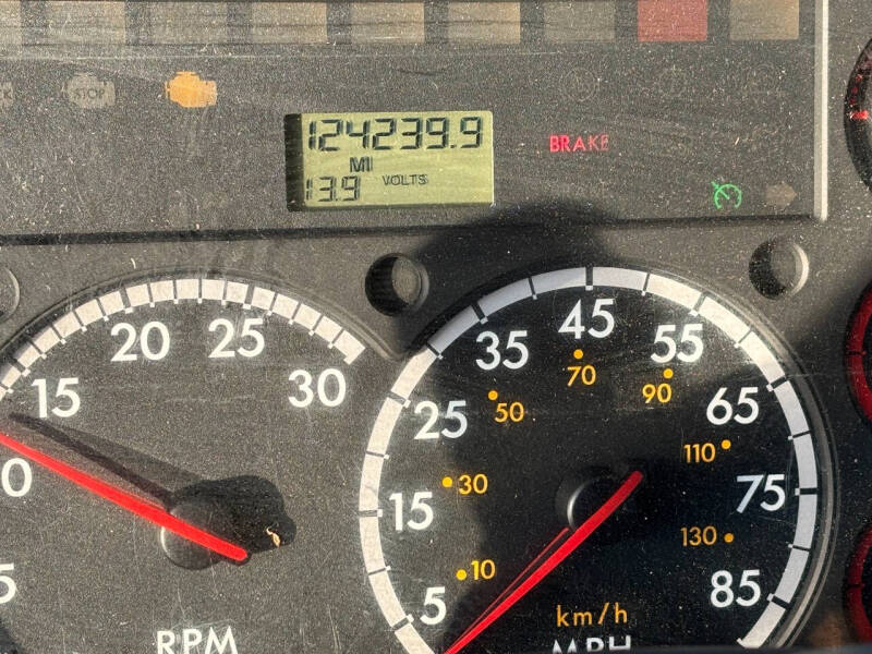 2015 Freightliner M2 106