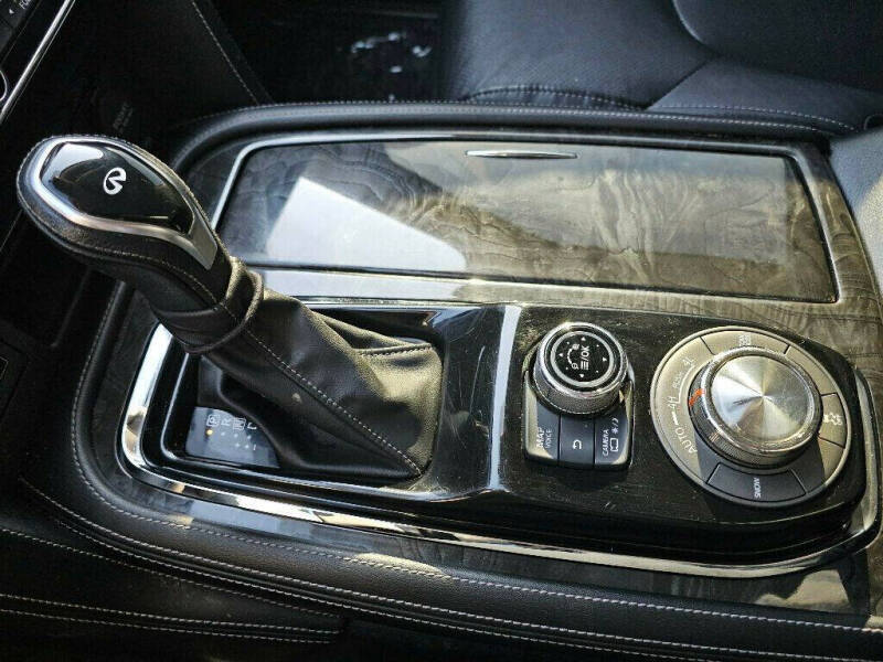 2020 Infiniti QX80 Luxe