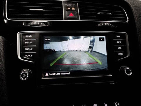 2017 Volkswagen Golf R 4Motion