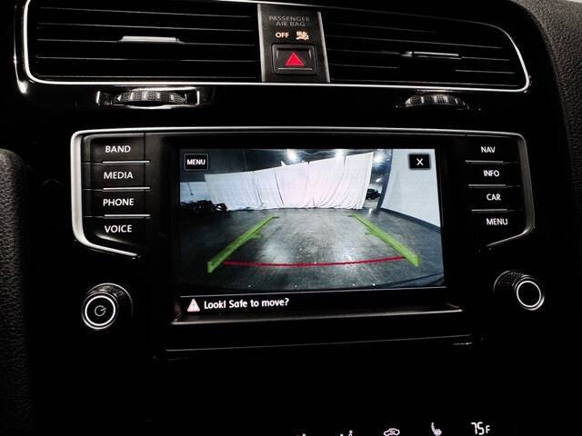 2017 Volkswagen Golf R 4Motion