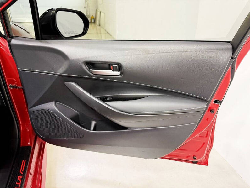 2021 Toyota Corolla Hatchback SE