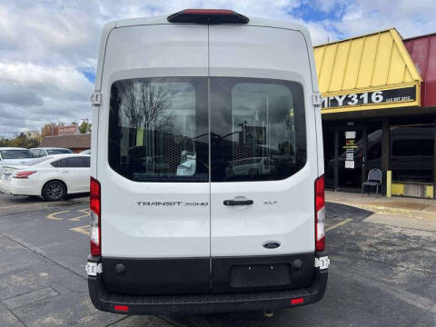 2019 Ford Transit