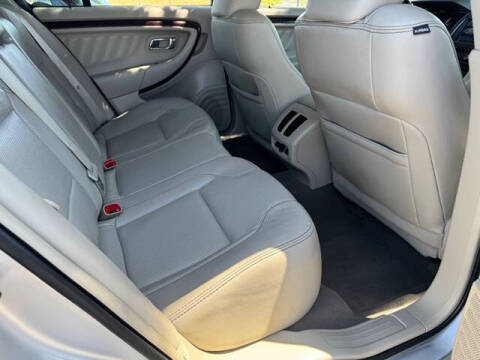 2011 Ford Taurus Limited