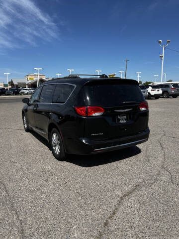 2017 Chrysler Pacifica Touring Plus