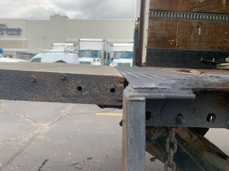 2012 Freightliner M2 106